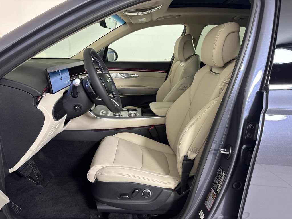 New 2027 Genesis GV70 2.5T Select AWD/4WD image 14