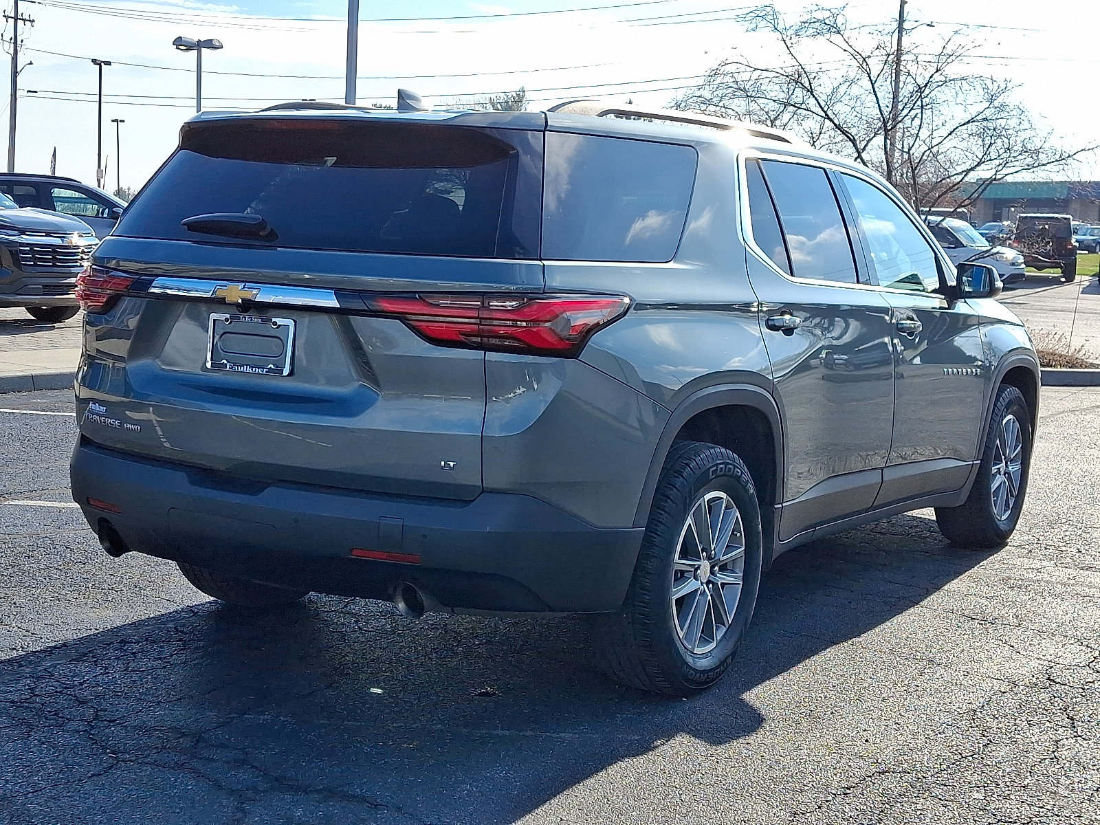 Used 2023 Chevrolet Traverse LT w/ LPO, Floor Liner Package image 6