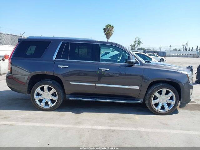 Used 2016 Cadillac Escalade Luxury RWD image 14