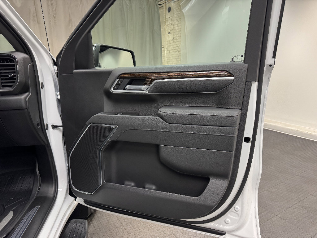 New 2026 GMC Sierra 1500 SLE w/ LPO, GMC Protection Package image 21