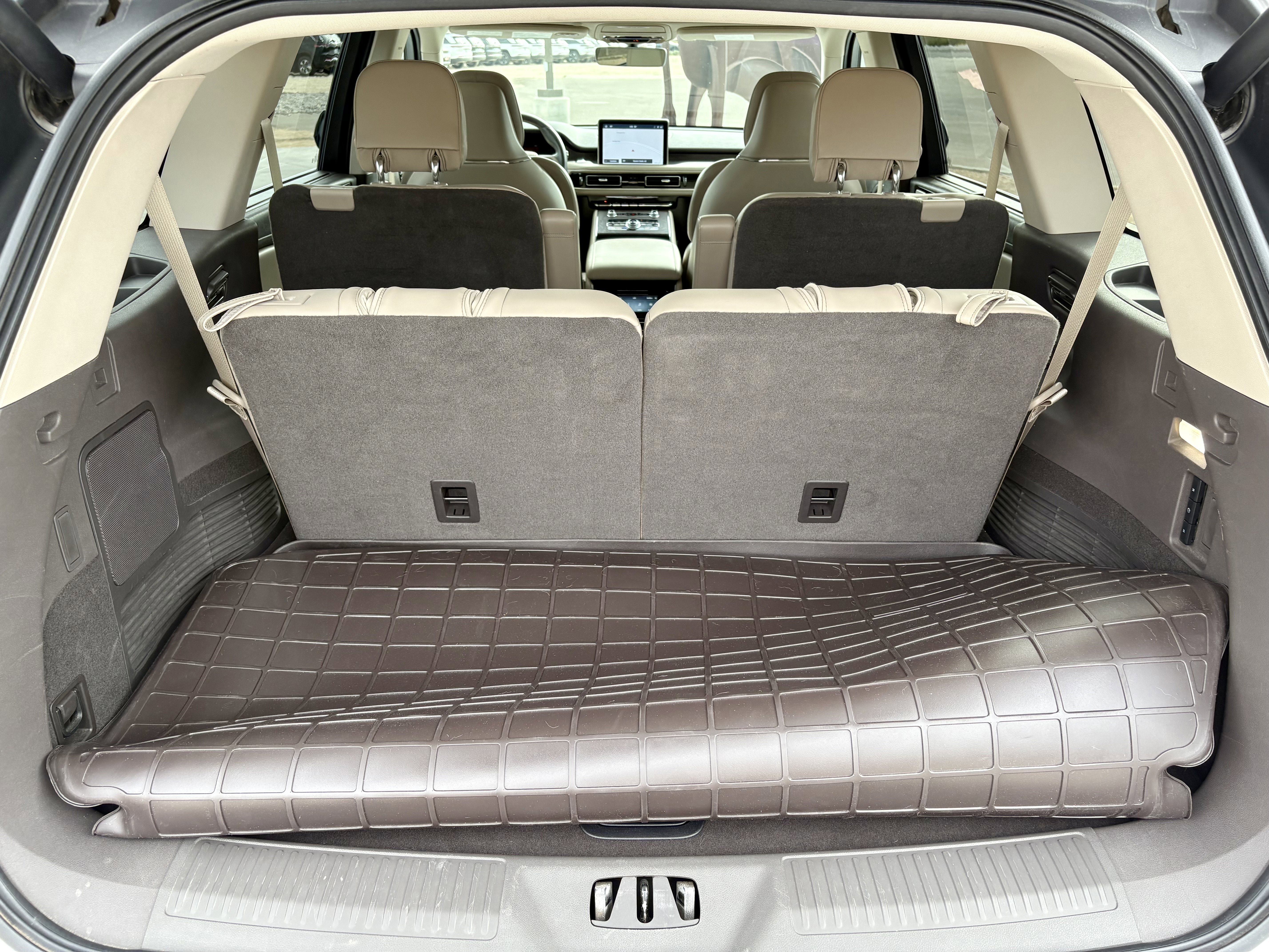 Used 2020 Lincoln Aviator Reserve w/ Equipment Group 201A image 25