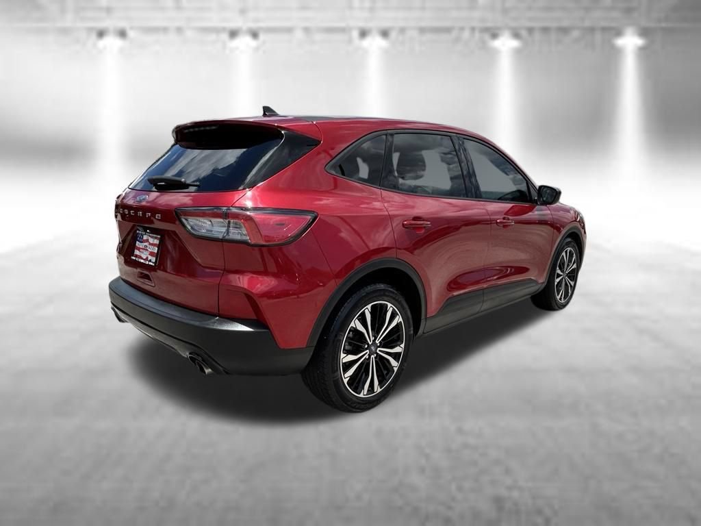 Used 2021 Ford Escape SE w/ SE Sport Appearance Package FWD image 4