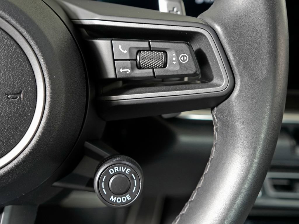 Certified 2020 Porsche 911 Carrera S image 30