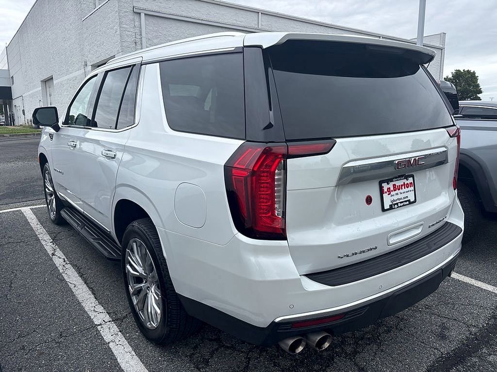 Used 2023 GMC Yukon Denali AWD/4WD image 9