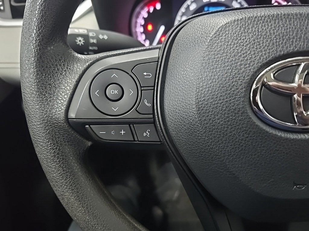 Used 2023 Toyota RAV4 XLE image 20