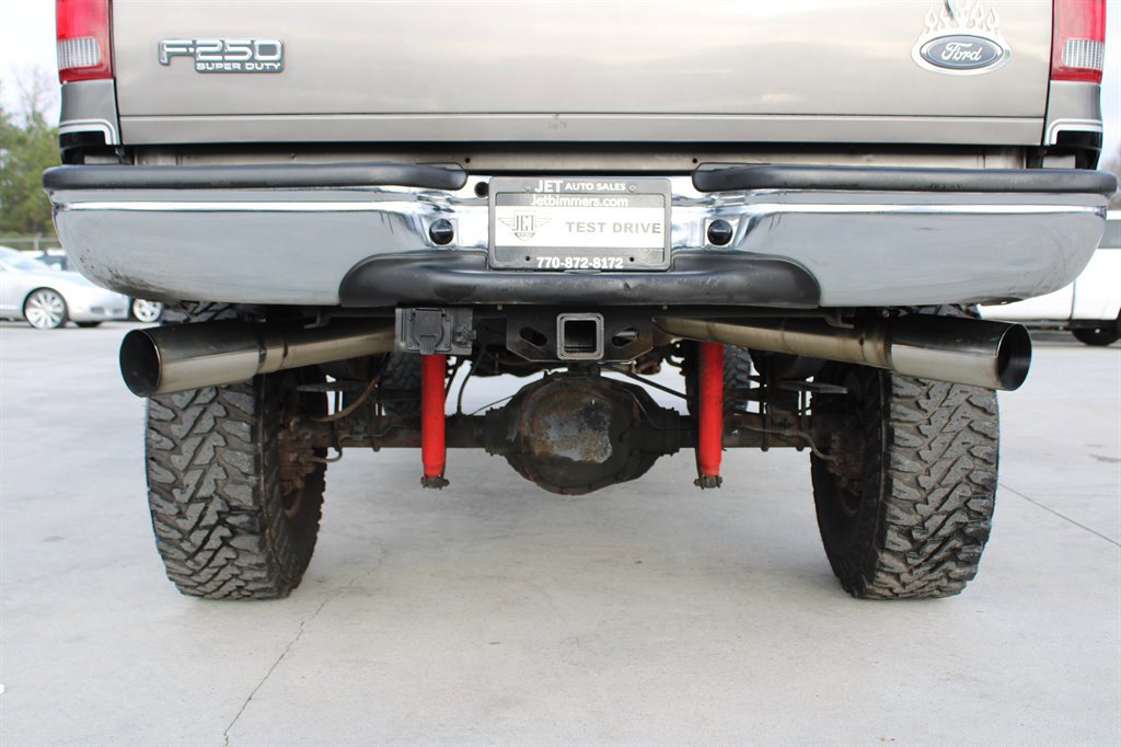 Used 2003 Ford F250 Lariat image 40
