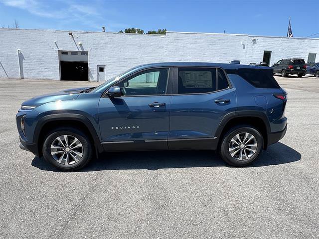 New 2027 Chevrolet Equinox LT w/ Convenience Package II AWD/4WD image 2