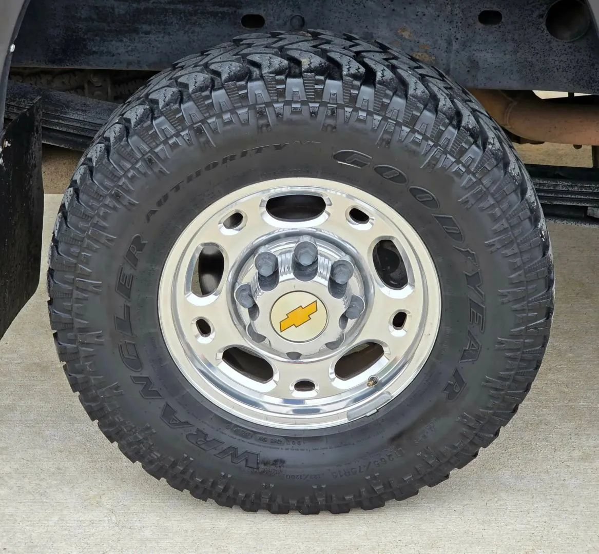 Used 2001 Chevrolet Silverado 2500 LS RWD image 25