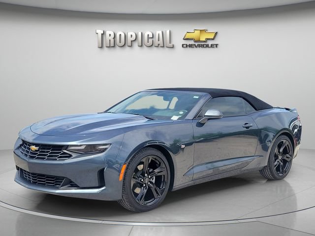 Used 2023 Chevrolet Camaro LT RWD image 1