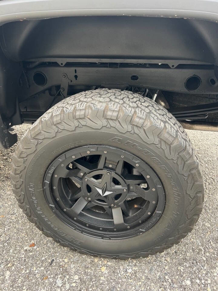 Used 2015 GMC Sierra 1500 Base 4x4 4dr Double Cab 6.5 ft w/ Sierra Convenience Package image 6