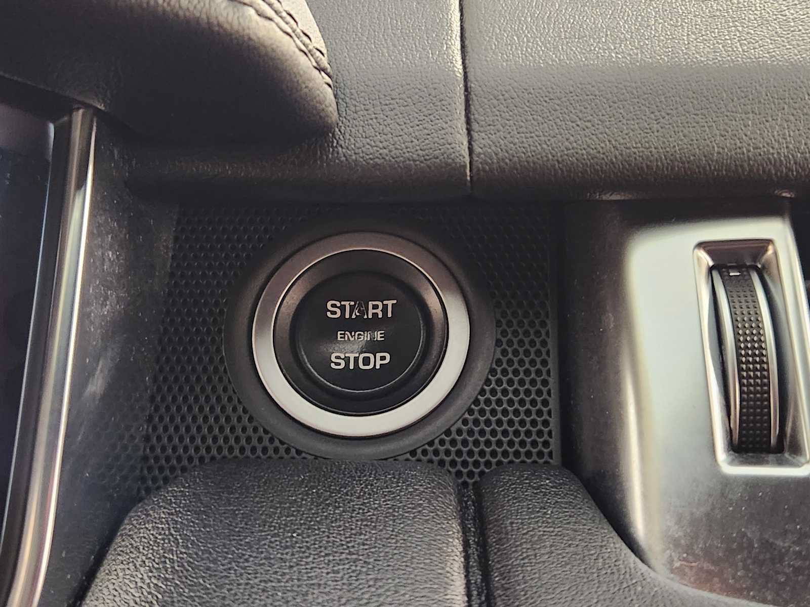 Used 2018 Land Rover Range Rover Sport HSE AWD/4WD image 21