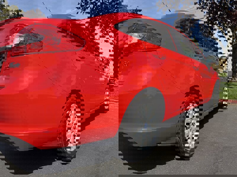 Used 2013 Ford Fiesta SE image 13