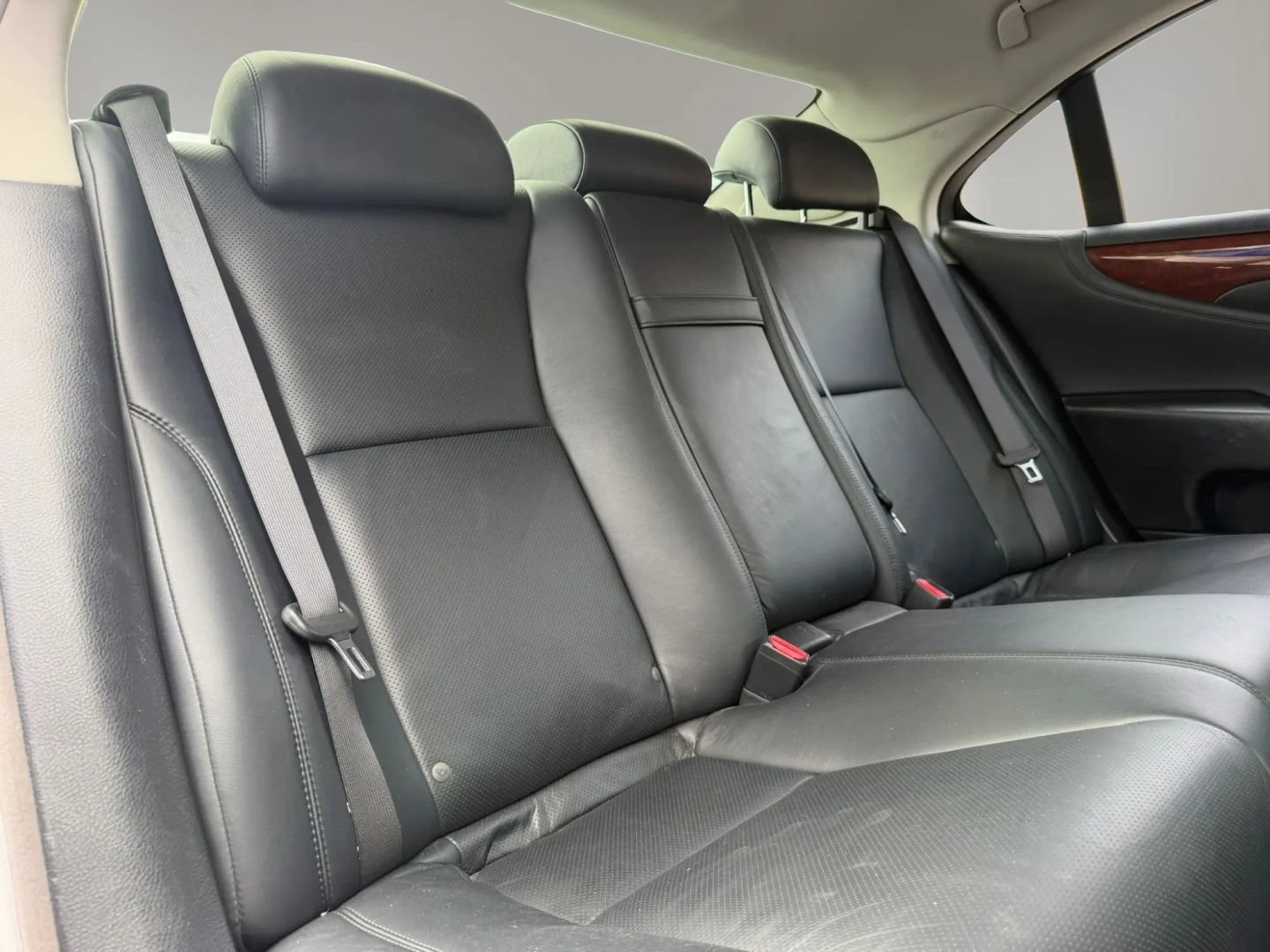 Used 2008 Lexus LS 460 L w/ Preferred Accessory Pkg RWD image 18