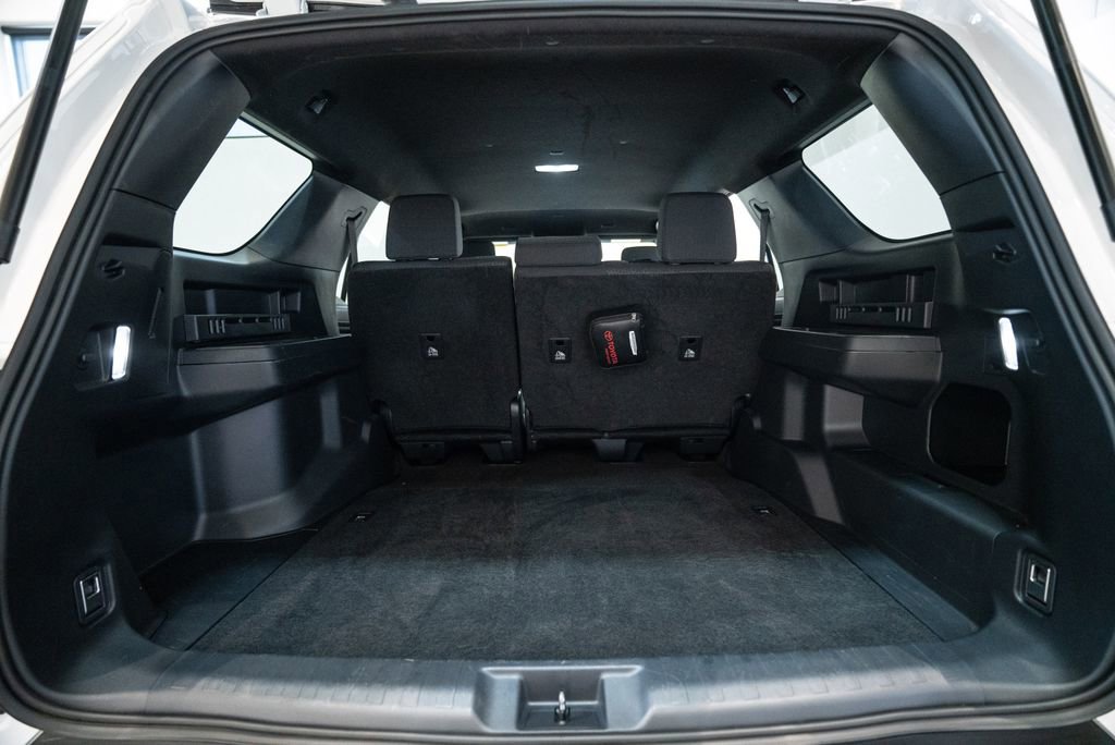 Certified 2025 Toyota 4Runner SR5 image 37