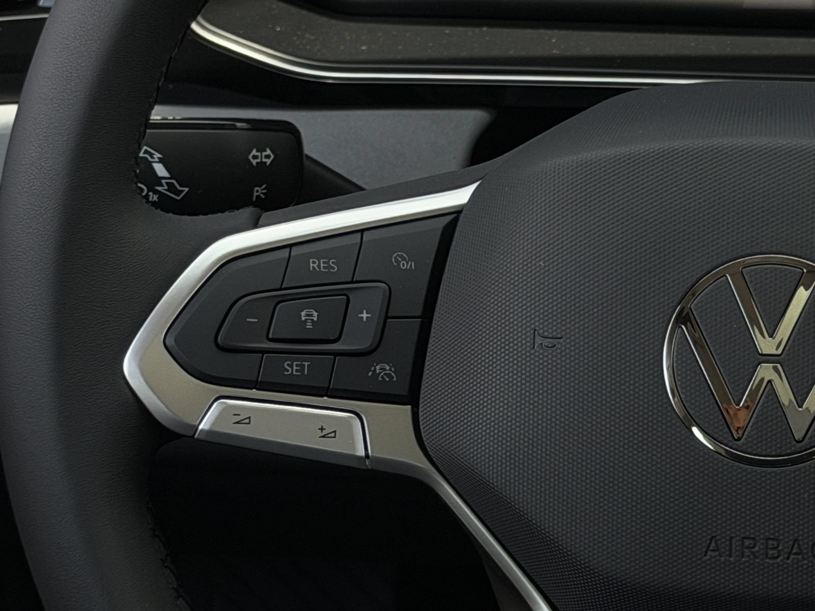 New 2026 Volkswagen Jetta SE FWD image 15