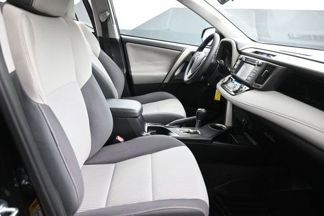 Used 2014 Toyota RAV4 XLE FWD image 25