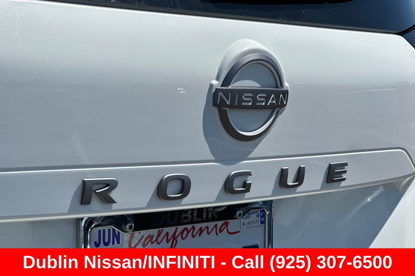 Used 2024 Nissan Rogue S FWD image 49
