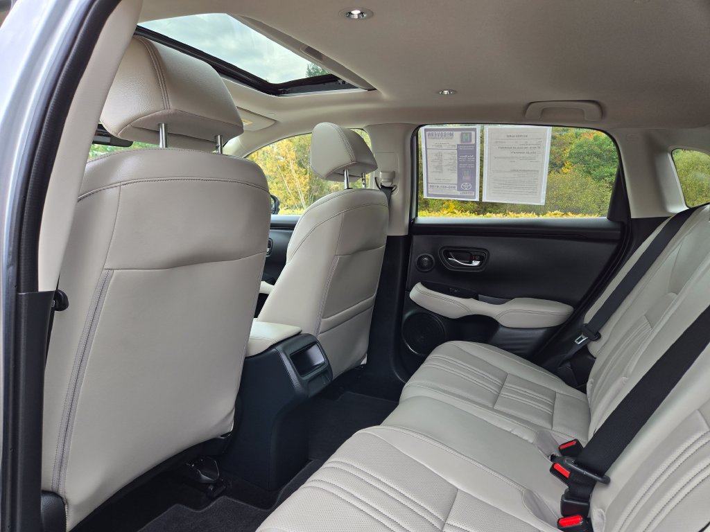 Used 2024 Honda HR-V EX-L image 15