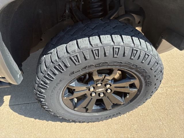 Used 2021 Chevrolet Colorado ZR2 w/ ZR2 Midnight Special Edition image 55
