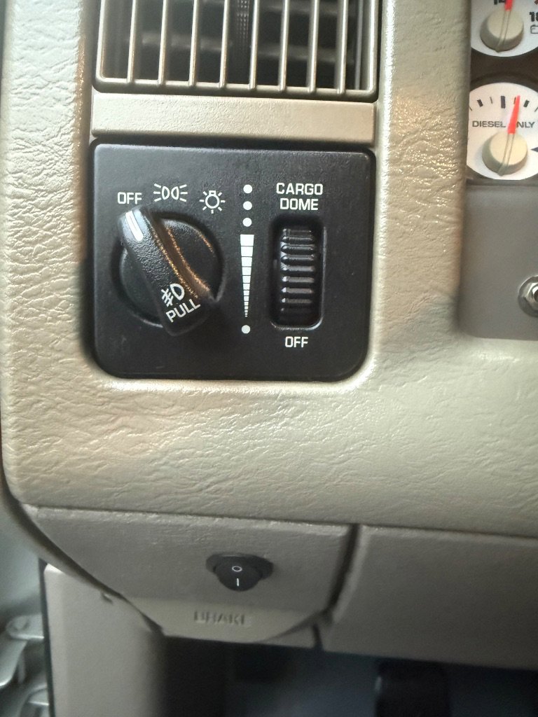 Used 2004 Dodge Ram 3500 Truck SLT w/ Trailer Tow Group image 12