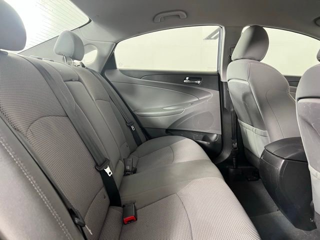 Used 2013 Hyundai Sonata GLS w/ Popular Equipment Pkg FWD image 11
