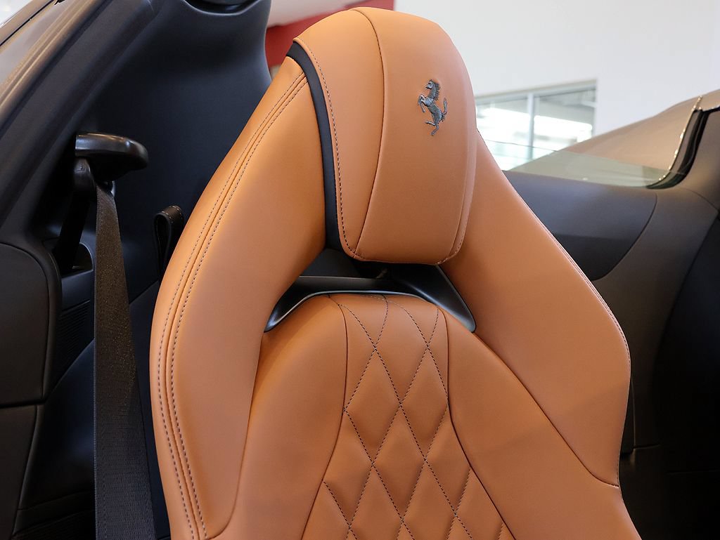 Certified 2022 Ferrari 812 GTS RWD image 29