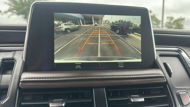 Used 2024 Chevrolet Suburban LT RWD image 19