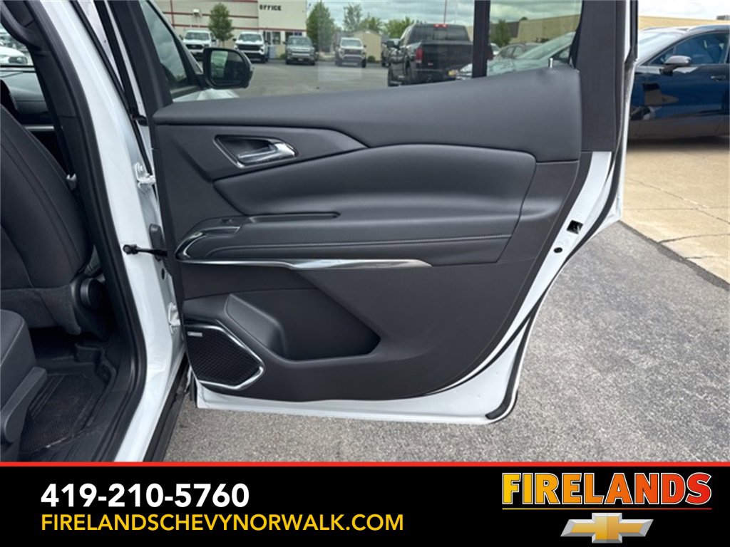 New 2025 Chevrolet Traverse LT w/ Enhanced Driving Package image 43
