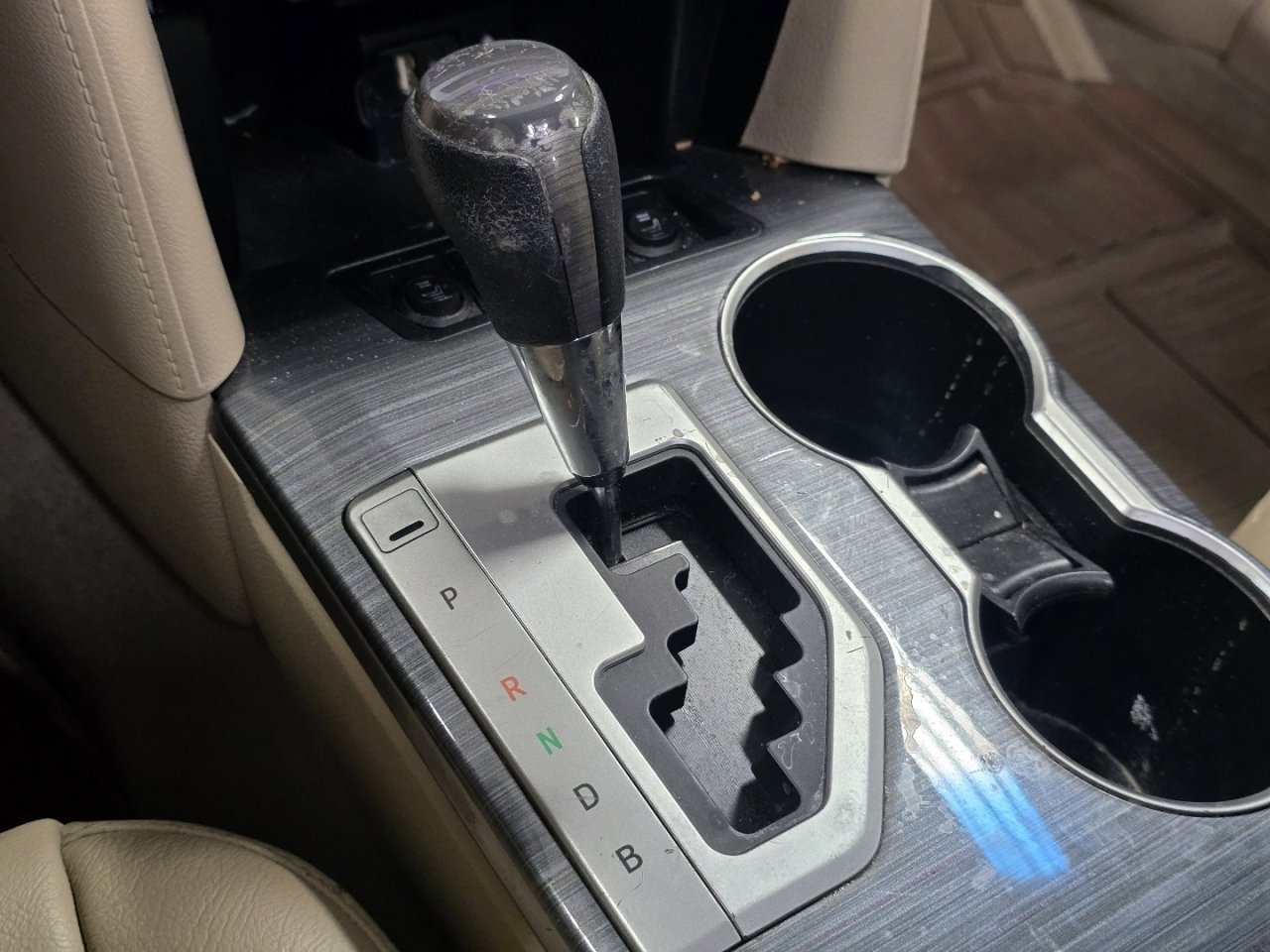 Used 2012 Toyota Camry LE image 28