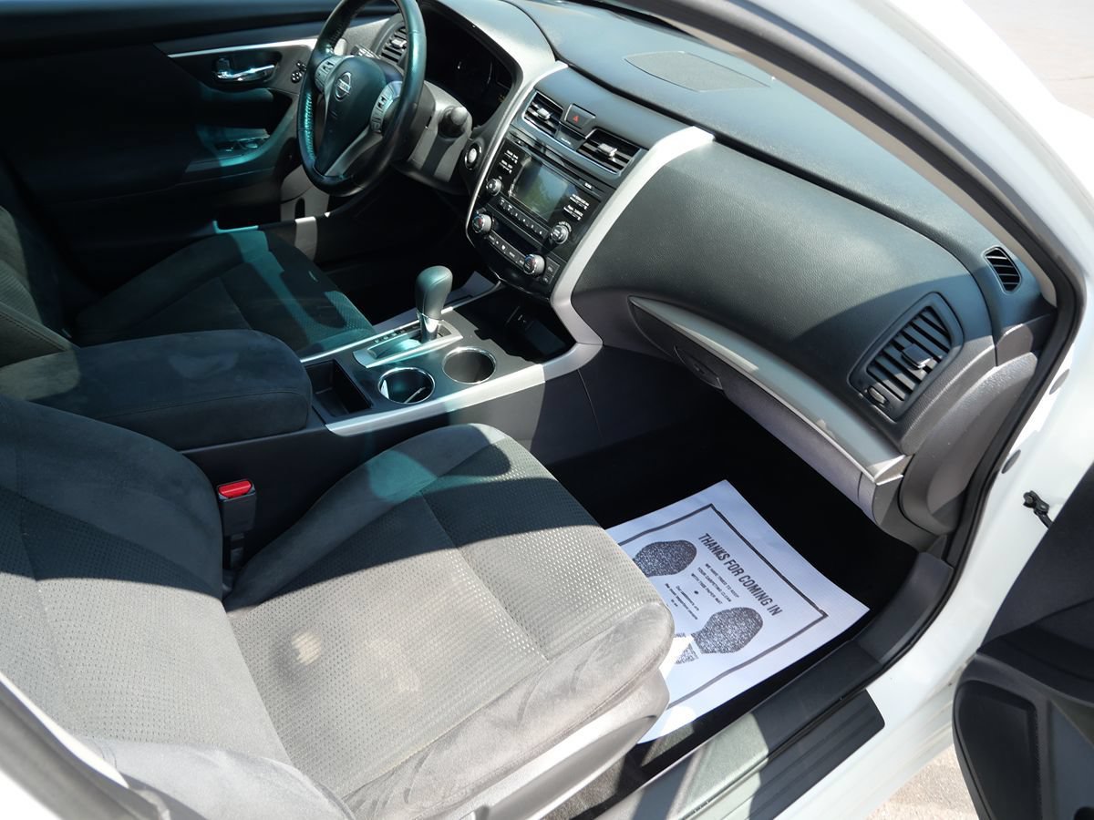 Used 2015 Nissan Altima 2.5 SV FWD image 26