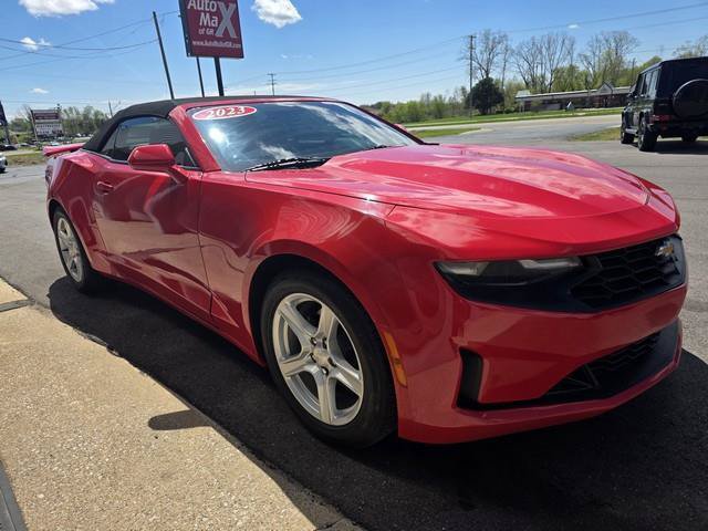 Used 2023 Chevrolet Camaro LT RWD image 2