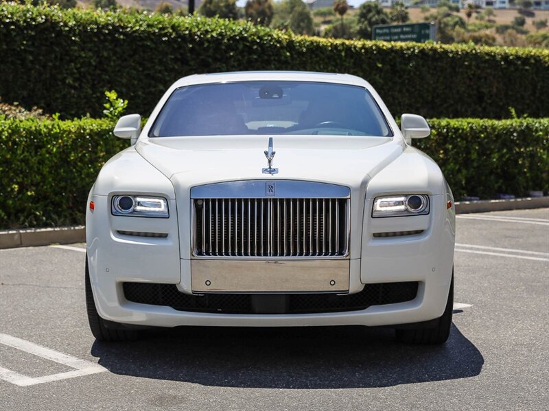 Used 2012 Rolls-Royce Ghost Extended Wheelbase RWD image 2