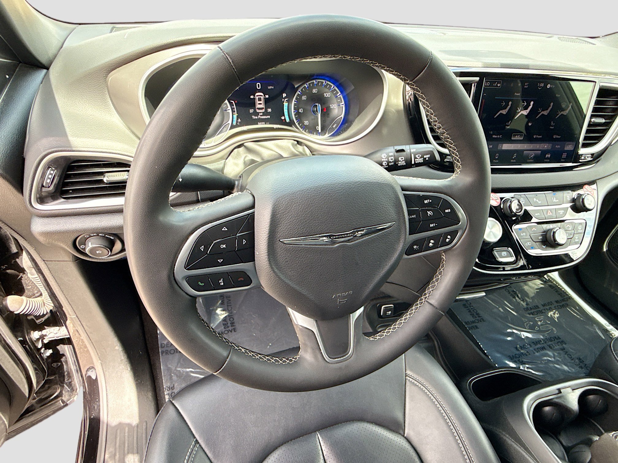 Used 2025 Chrysler Pacifica Select FWD image 36