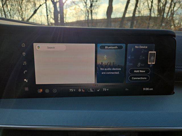 Certified 2025 Nissan Murano SL image 19