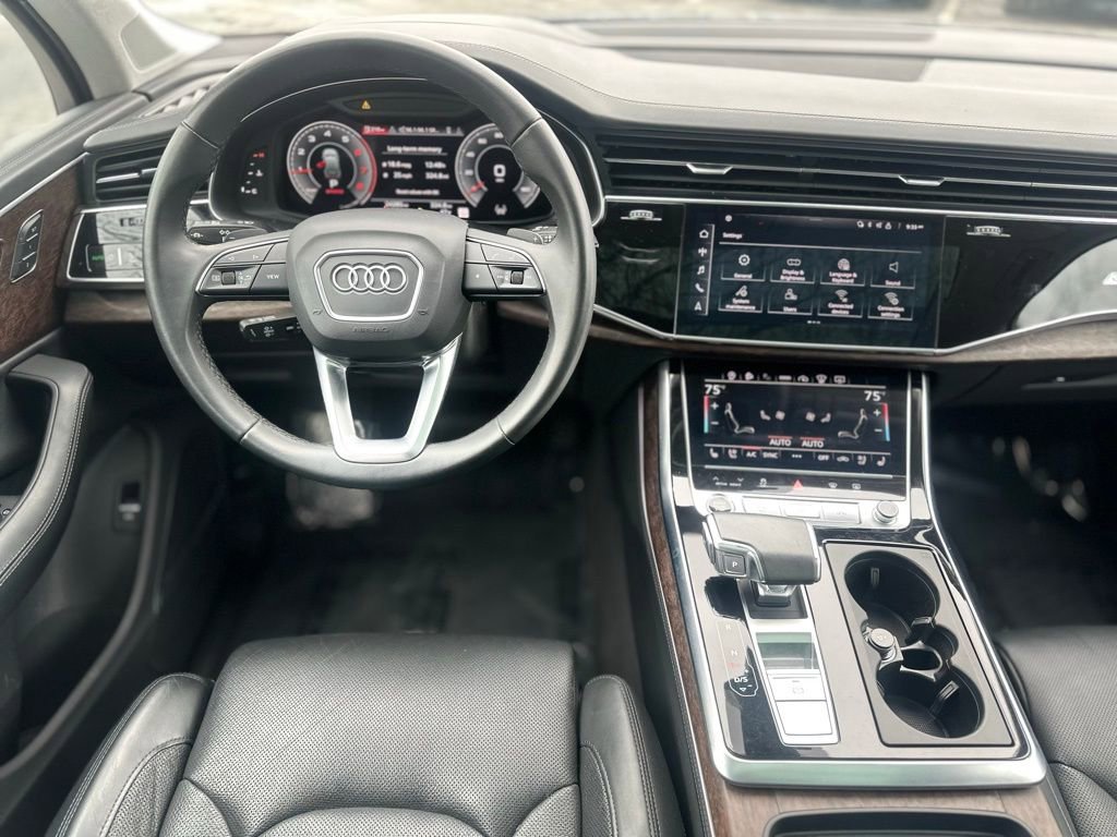 Used 2023 Audi Q7 3.0T Prestige w/ Prestige Package image 11