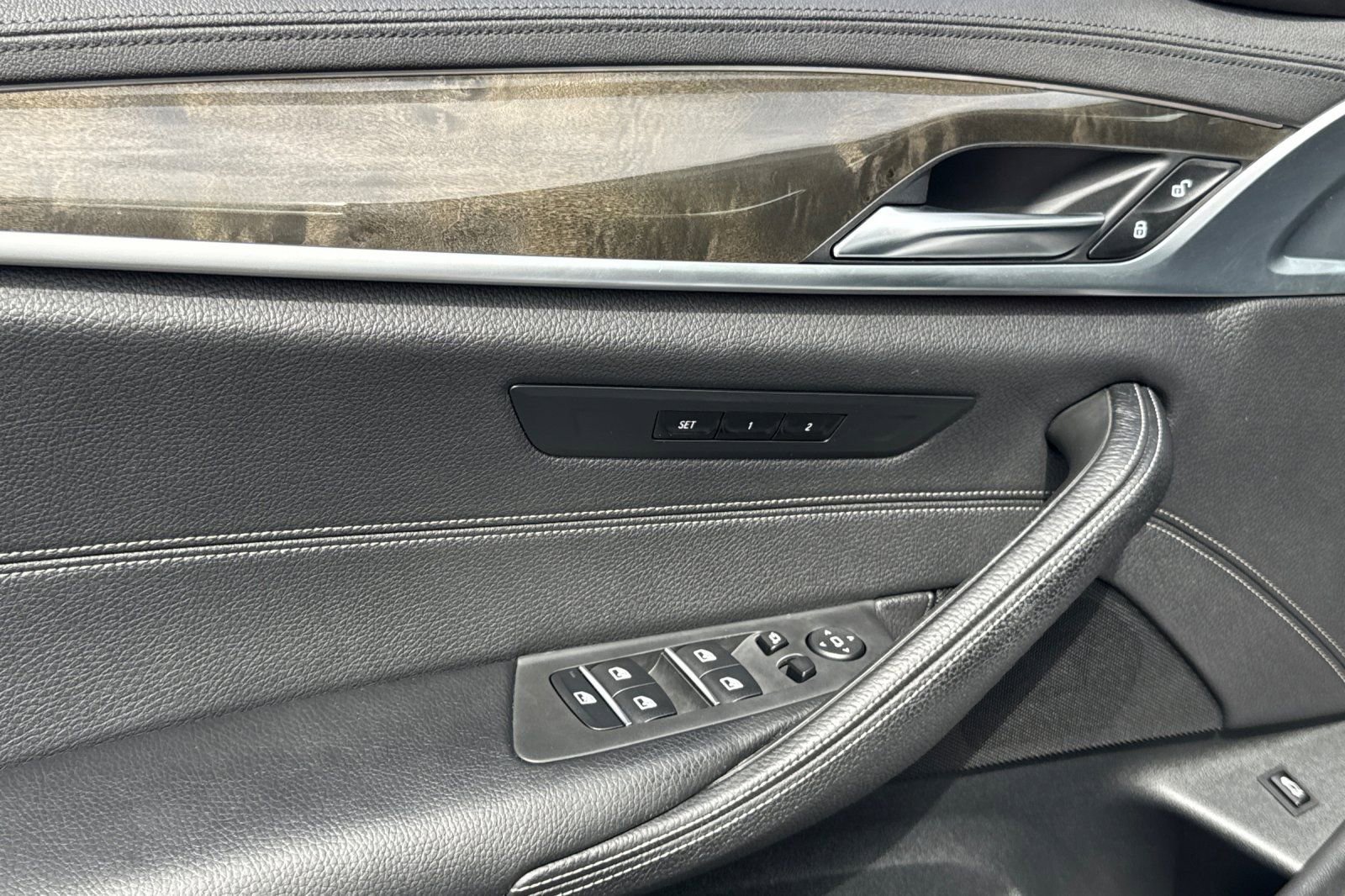 Used 2017 BMW 530i image 11