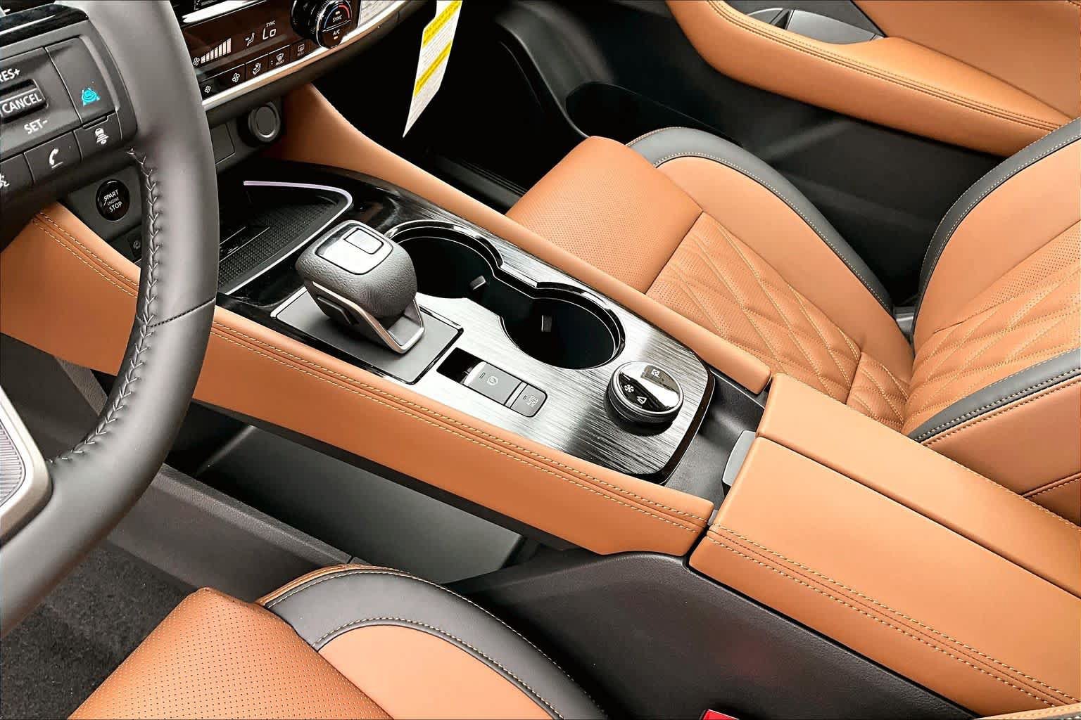 New 2026 Nissan Rogue Platinum AWD/4WD image 11