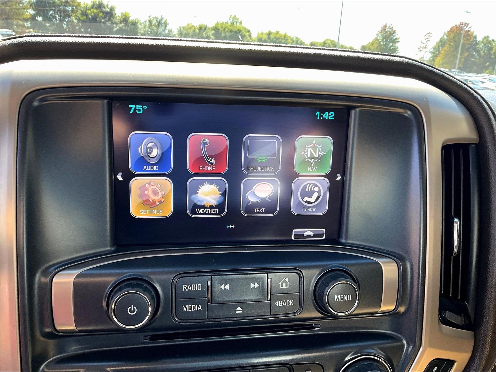 Used 2018 GMC Sierra 2500 Denali w/ Duramax Plus Package AWD/4WD image 18