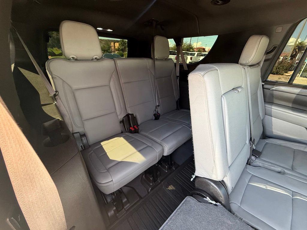 Used 2023 GMC Yukon XL SLT w/ SLT Luxury Package AWD/4WD image 22