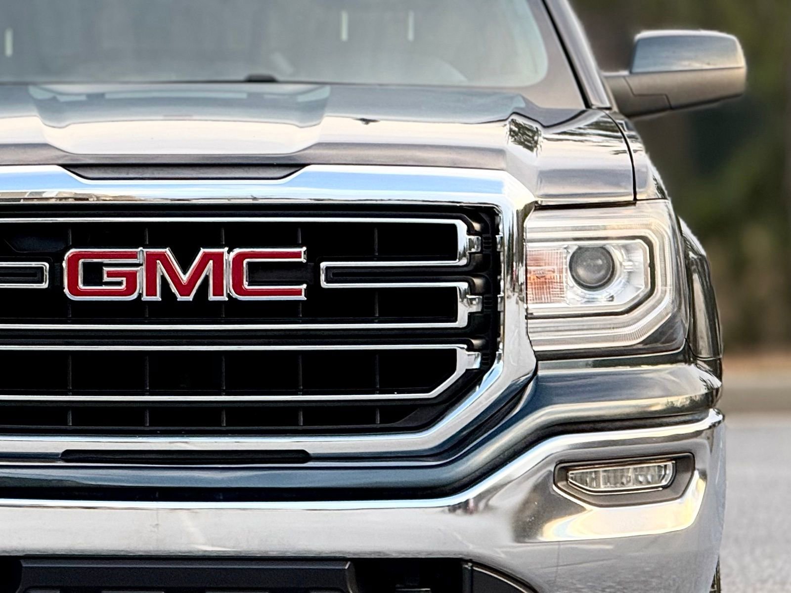 Used 2017 GMC Sierra 1500 SLE w/ SLE Value Package AWD/4WD image 14