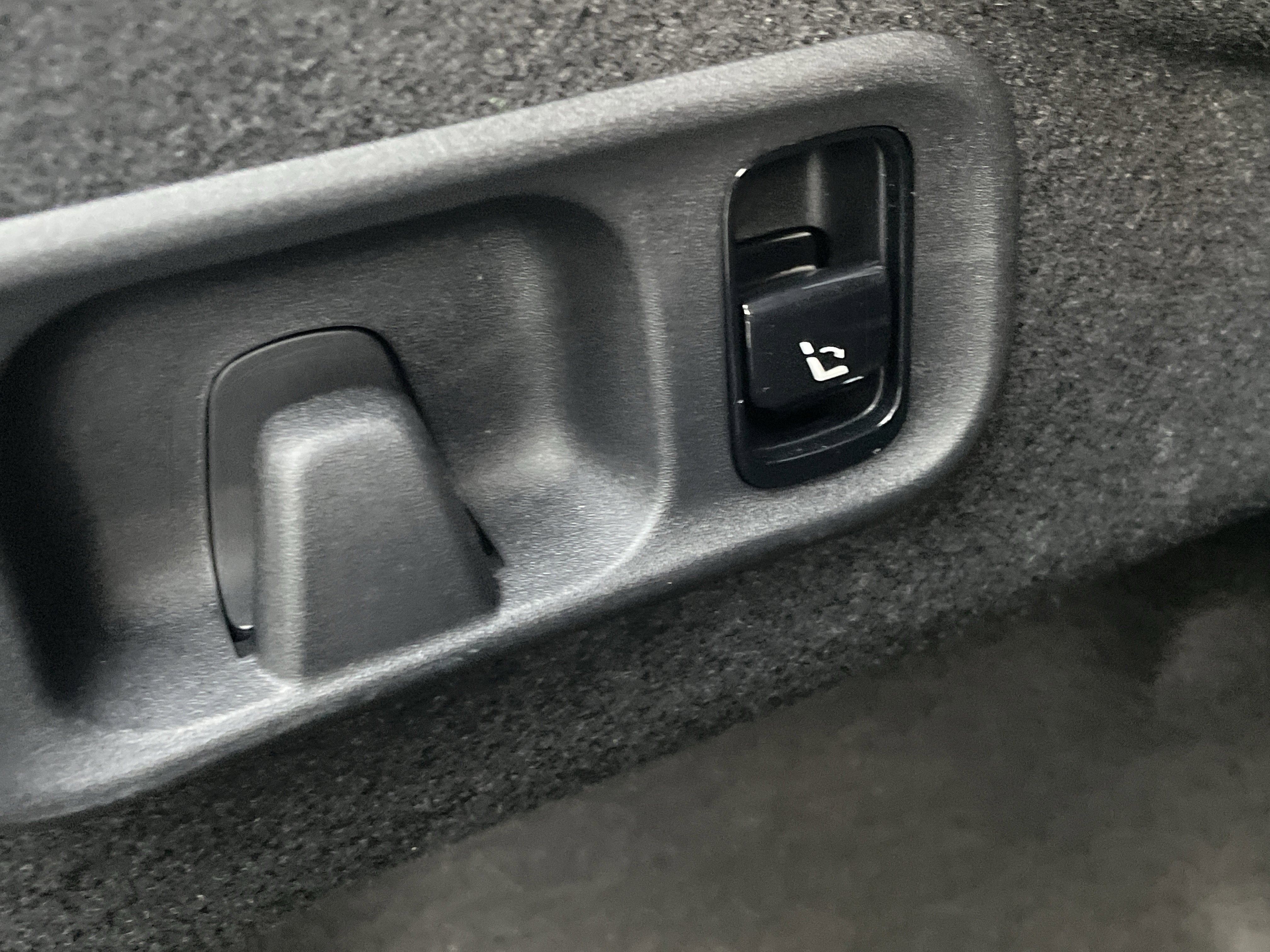 Certified 2024 Mercedes-Benz C 300 Sedan image 11