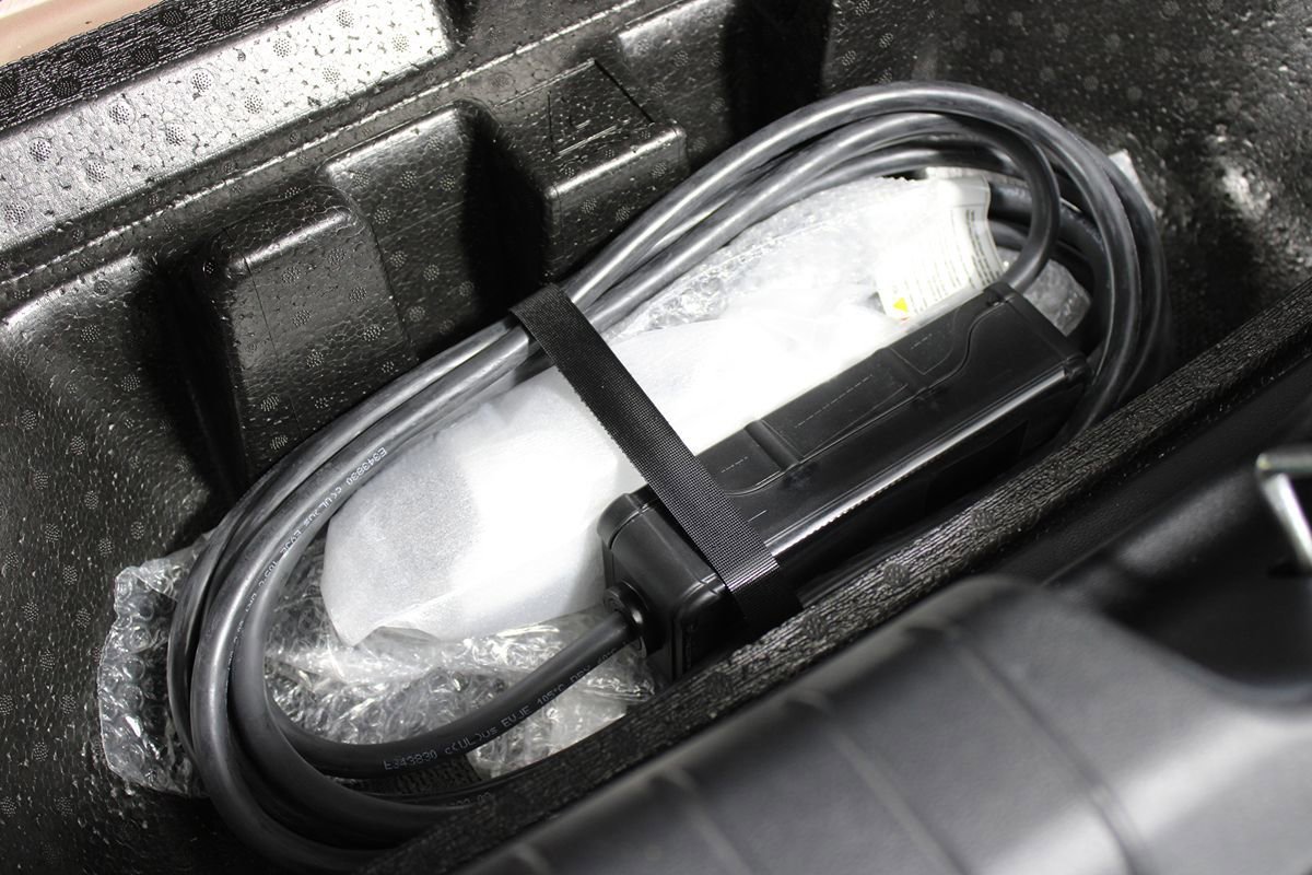 Used 2024 Hyundai Ioniq 6 SE RWD image 27