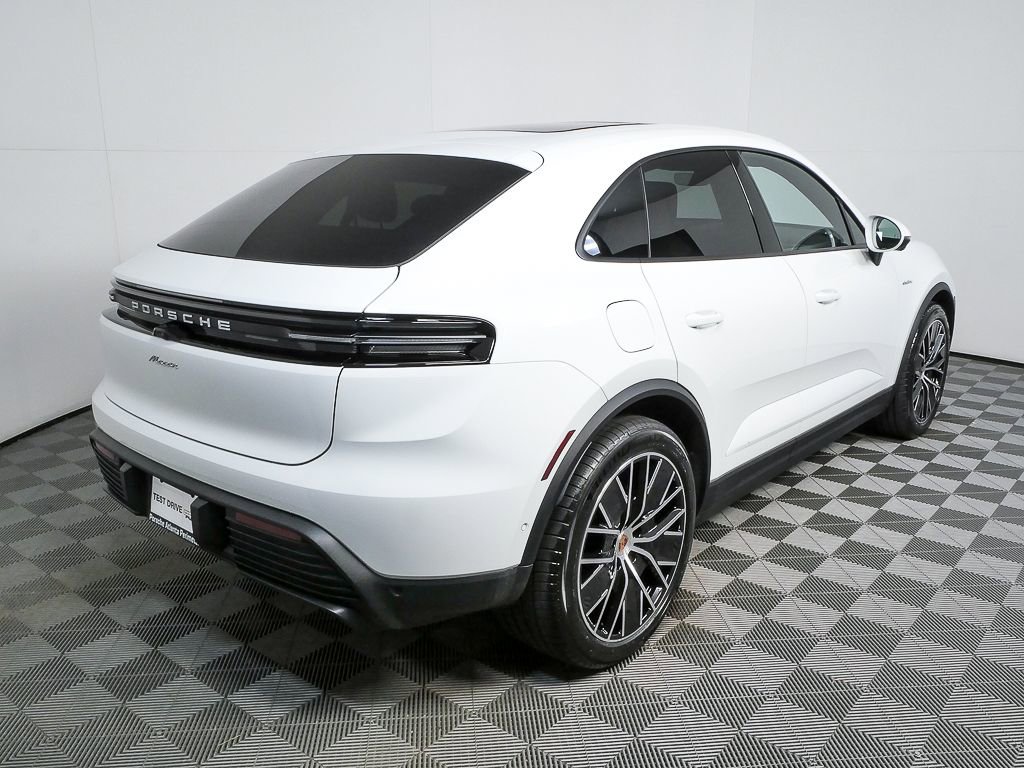 New 2026 Porsche Macan Electric image 28