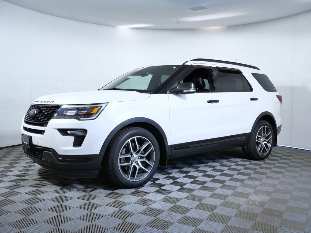Used 2018 Ford Explorer Sport w/ Equipment Group 401A AWD/4WD image 2