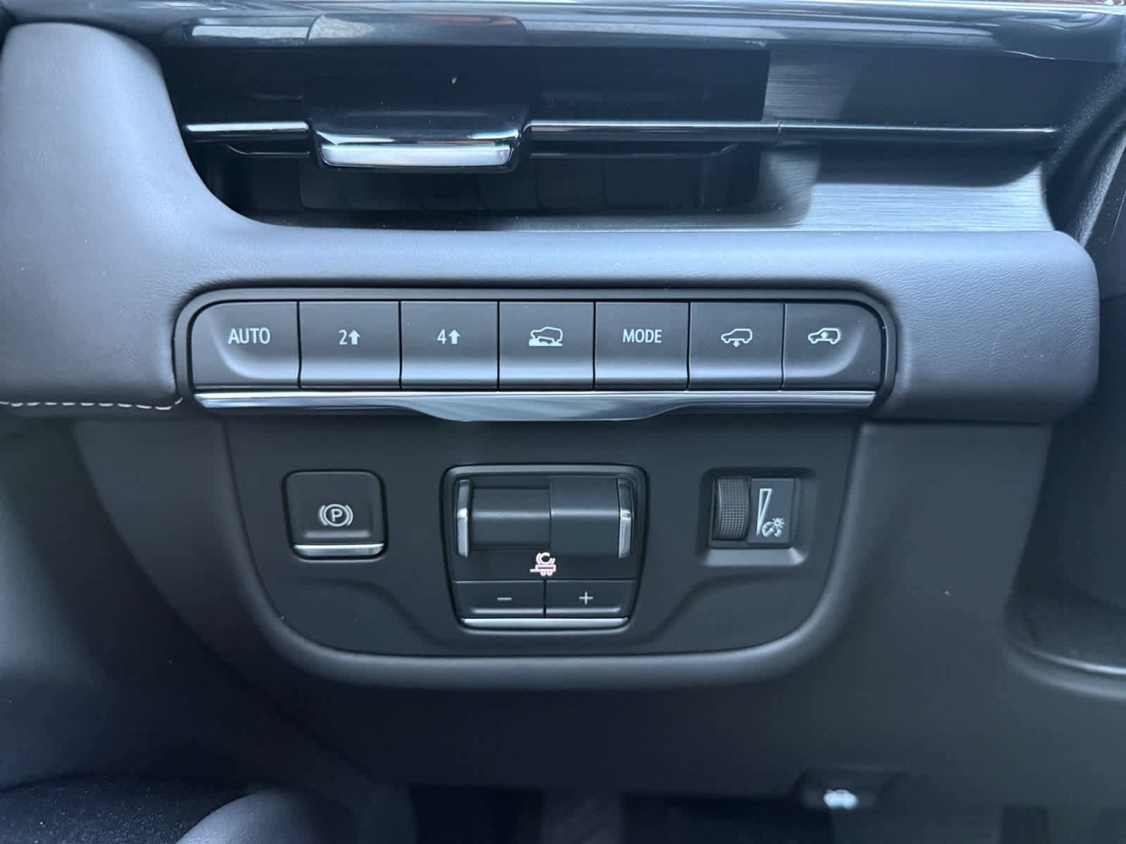 Used 2024 Cadillac Escalade Sport Platinum w/ LPO, Floor Liner Package image 22