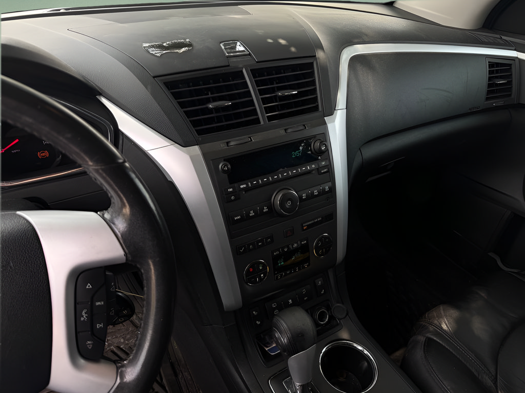 Used 2011 Chevrolet Traverse LT w/ Personal Connectivity Package AWD/4WD image 26