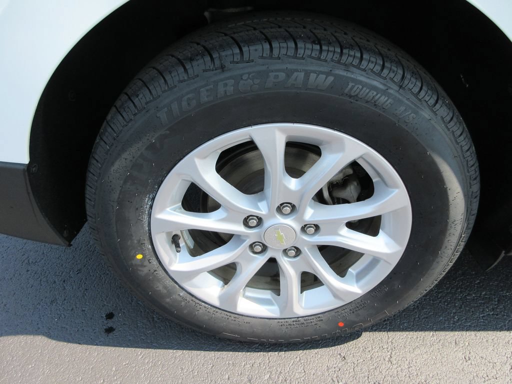 Used 2019 Chevrolet Equinox LT w/ Driver Convenience Package FWD image 9
