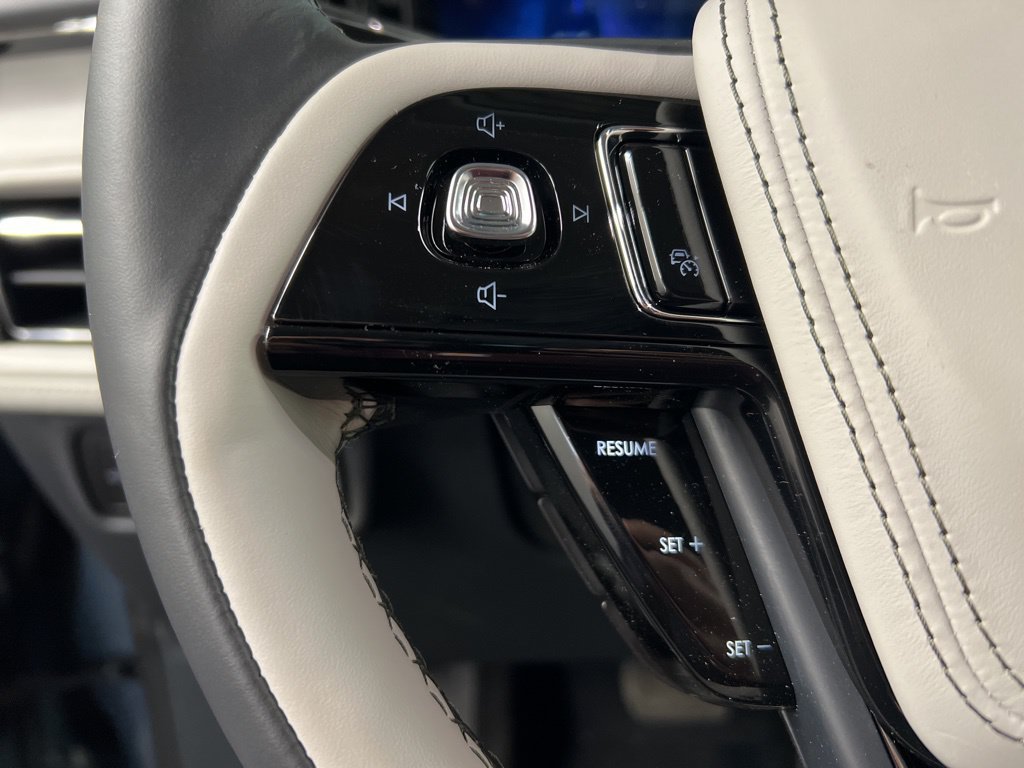 New 2026 Lincoln Aviator Reserve AWD/4WD image 16