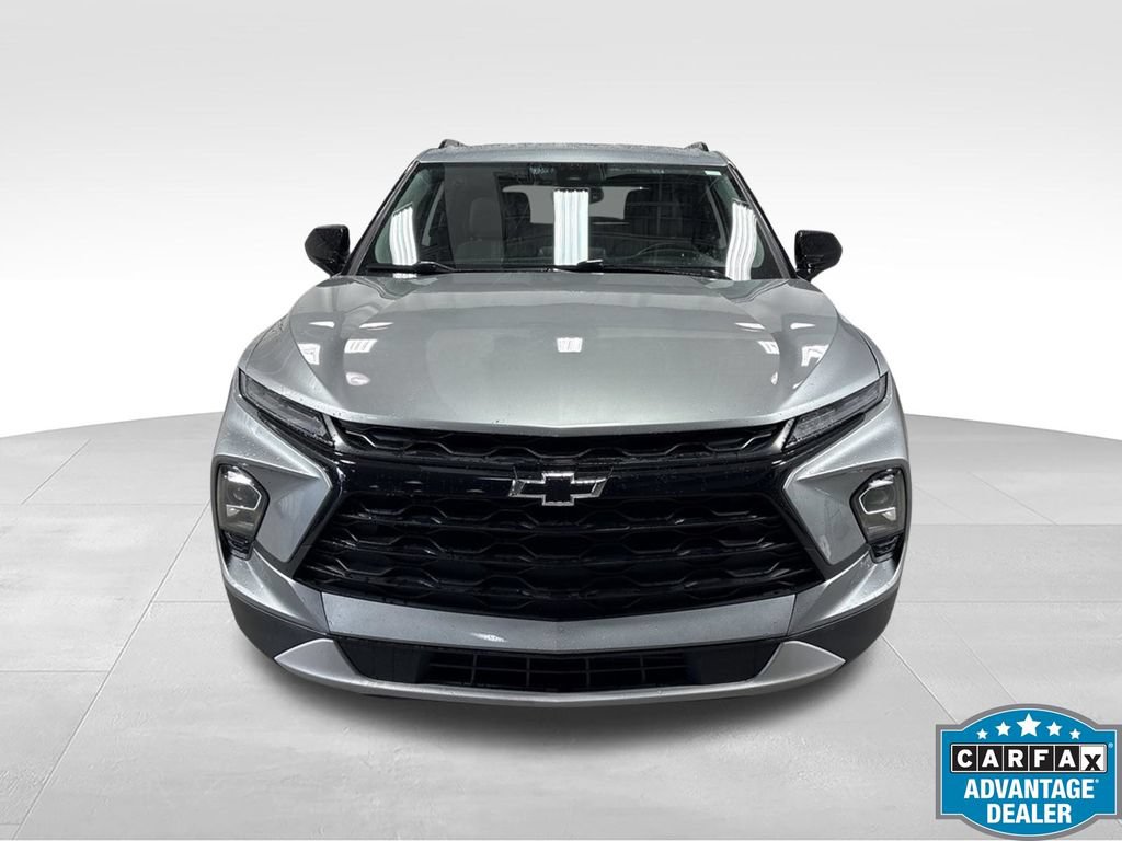 Used 2023 Chevrolet Blazer LT w/ Convenience Package FWD image 2