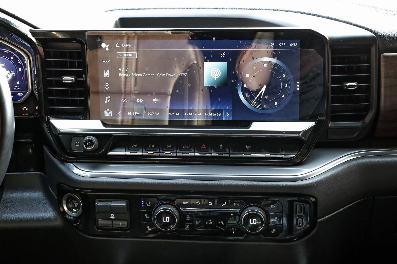 Used 2023 Chevrolet Silverado 1500 High Country image 22